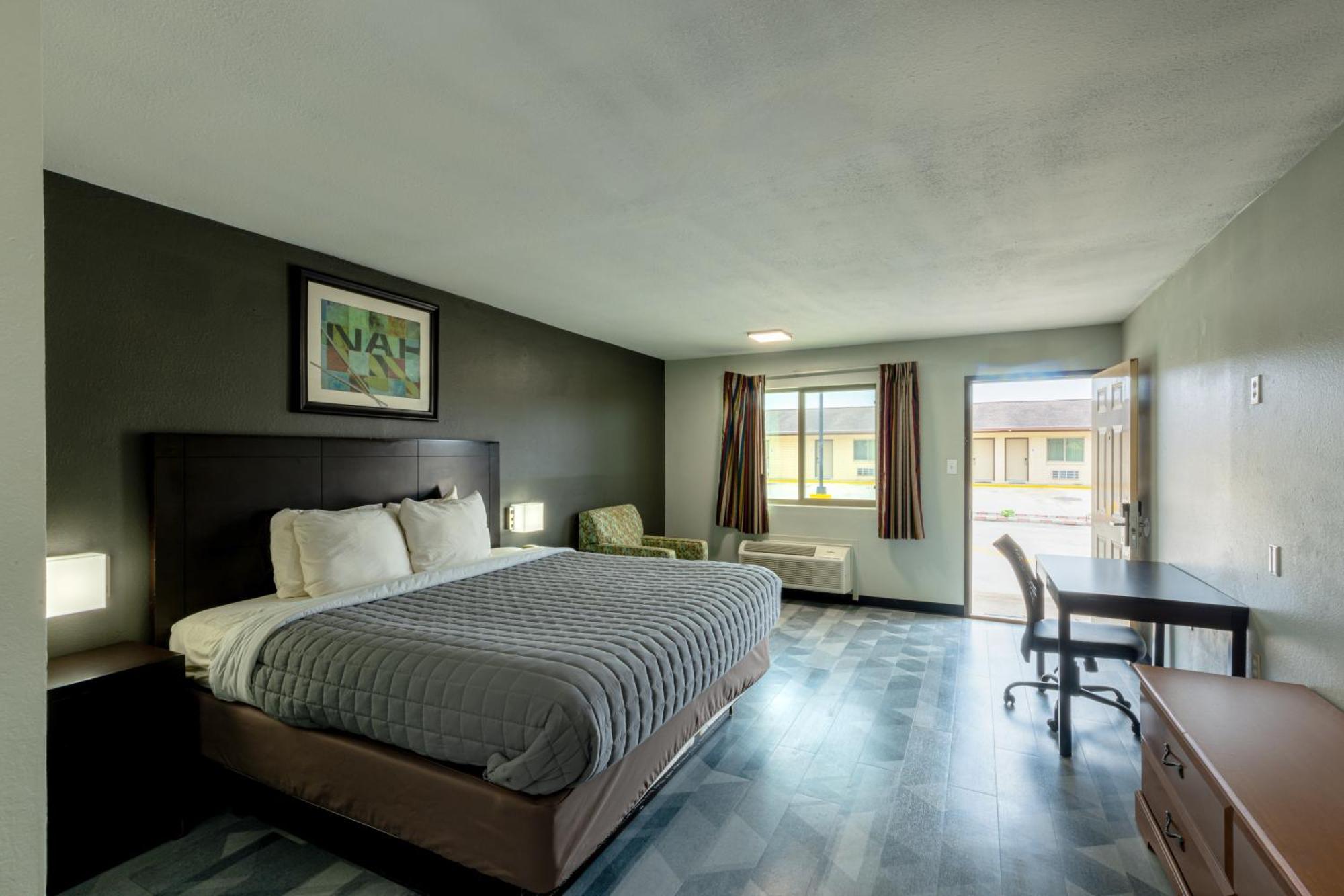 Freer Executive Inn And Studios Zewnętrze zdjęcie