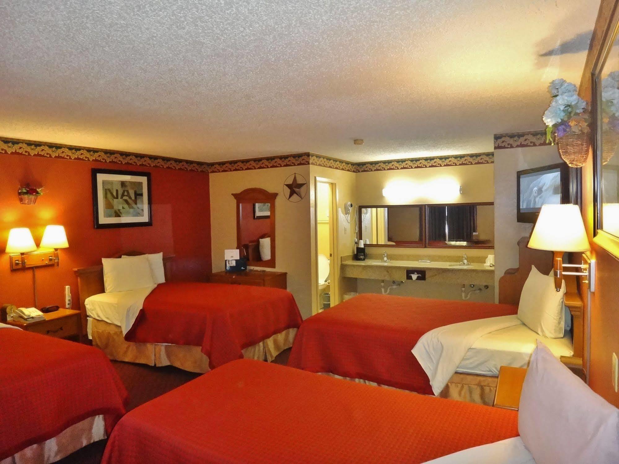 Freer Executive Inn And Studios Zewnętrze zdjęcie